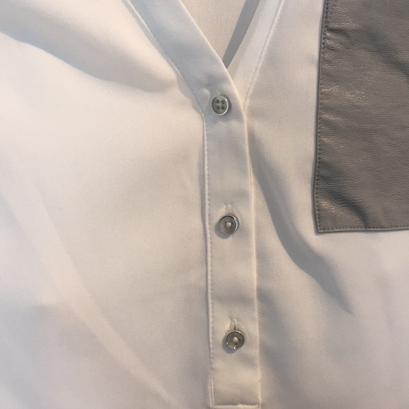 RW & CO Blouse - Picture 4 of 5